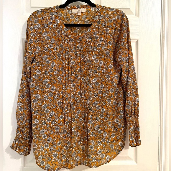 Loft Floral Pintucked Henley Blouse Size Small Mustard Yellow Office Workwear - Picture 2 of 6